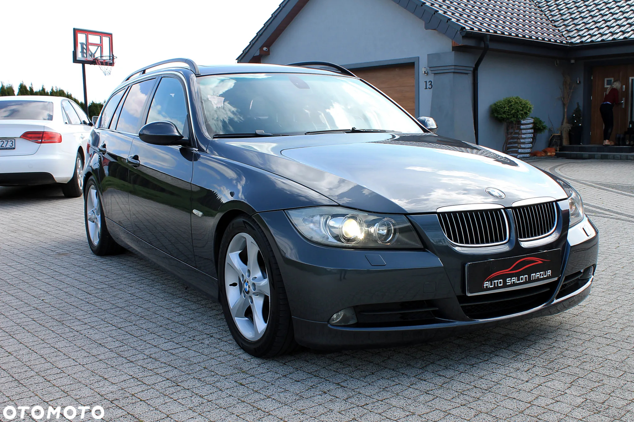 BMW Seria 3 325i Touring - 4