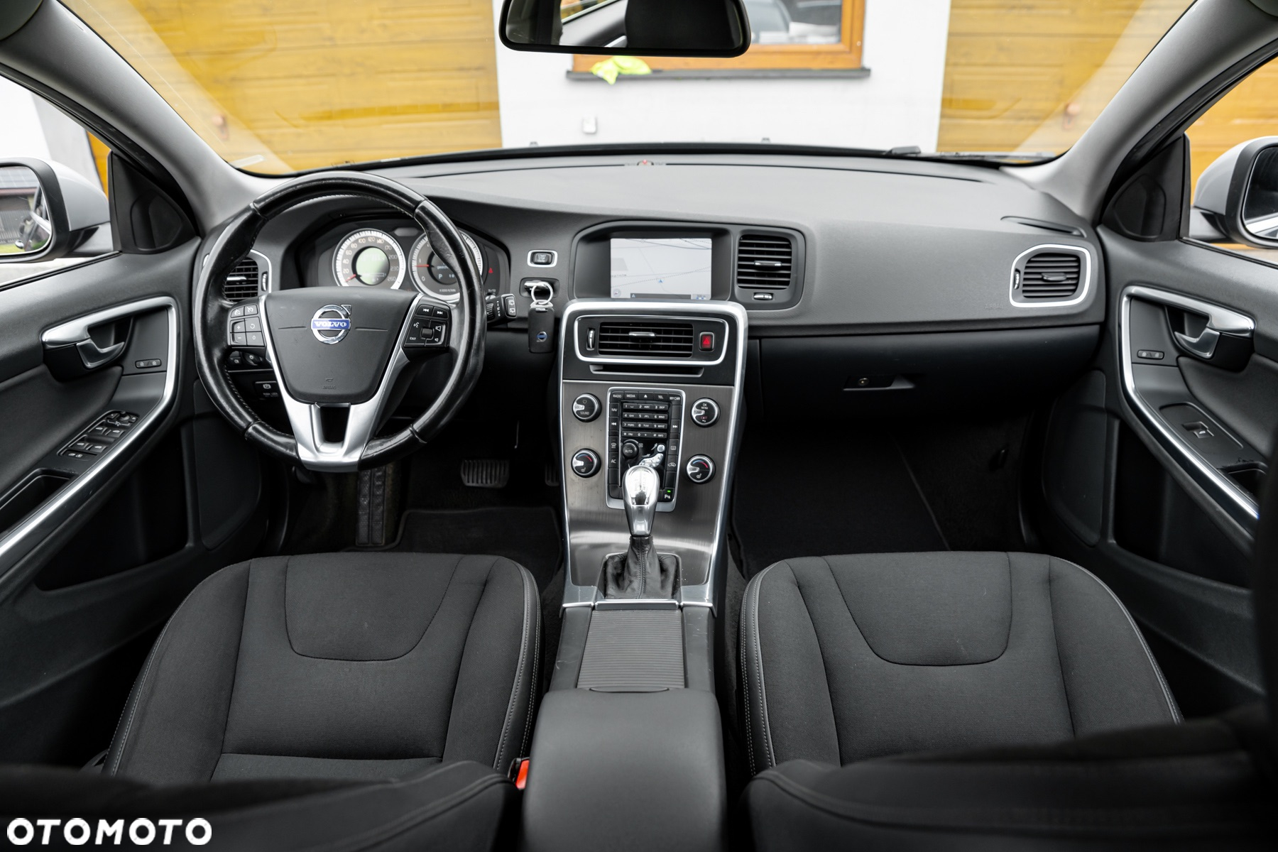 Volvo V60 D5 AWD - 27