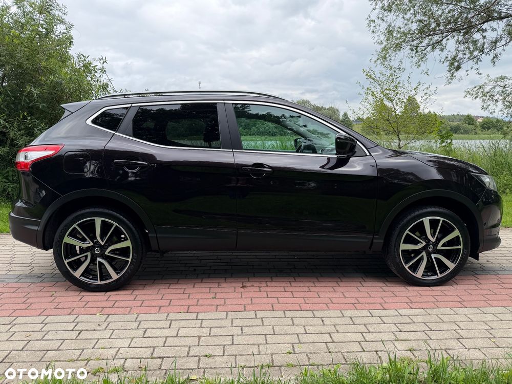 Nissan Qashqai 1.6 DCi TEKNA - 2