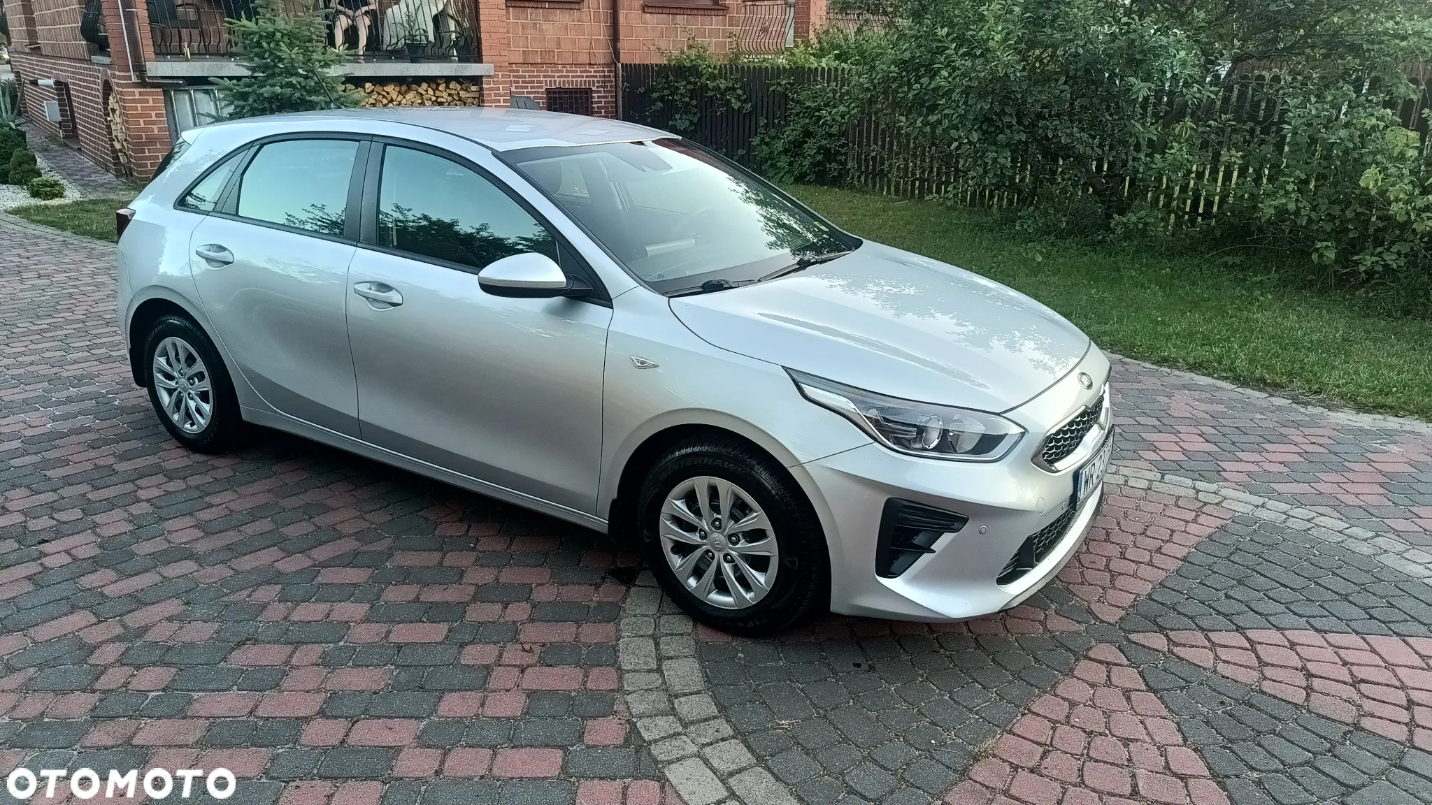 Kia Ceed 1.6 CRDi SCR M - 4