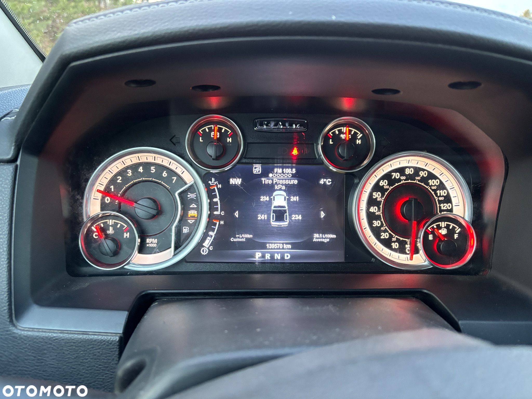 Dodge RAM 1500 5.7 4x4 - 26