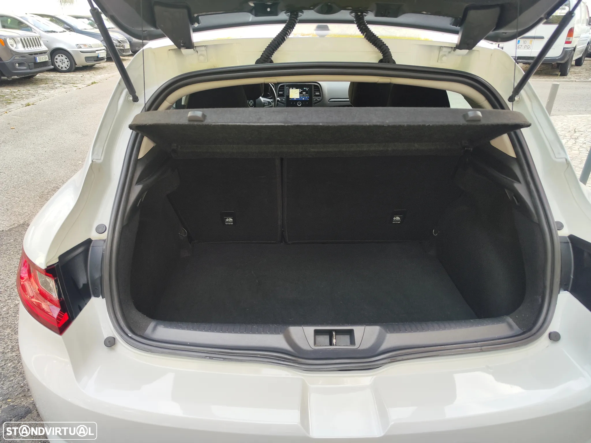 Renault Mégane ENERGY dCi 110 EDC INTENS - 17