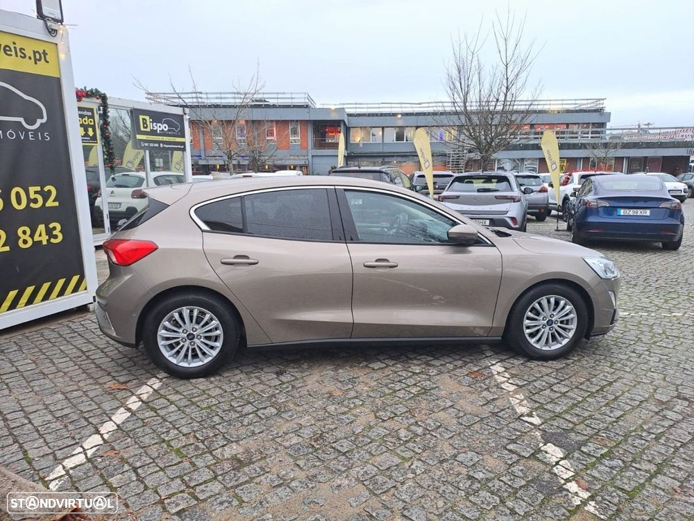 Ford Focus 1.0 EcoBoost S&S TITANIUM - 7