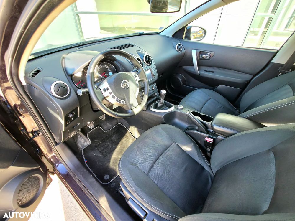 Nissan Qashqai 2.0 dCi DPF 4x4 tekna - 7