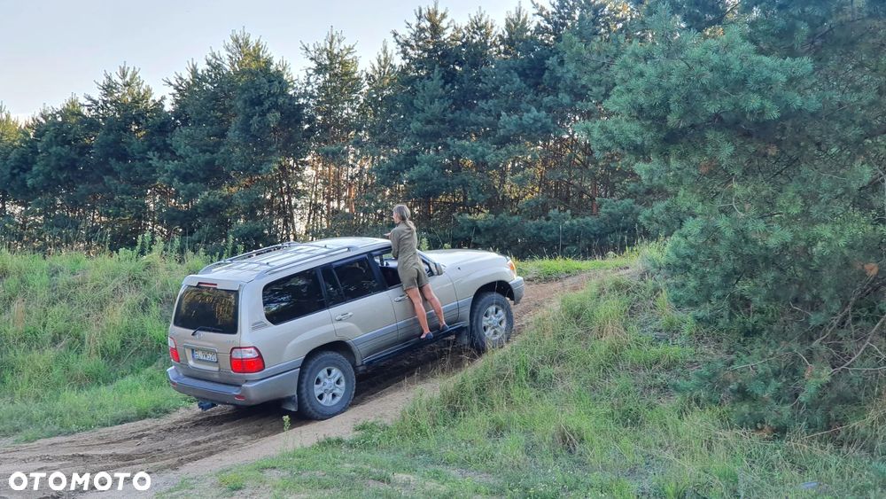 Lexus LX - 10