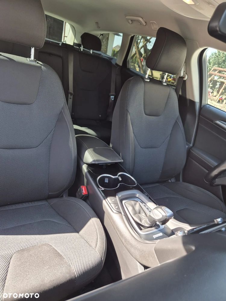 Ford Mondeo 2.0 TDCi Titanium PowerShift - 6