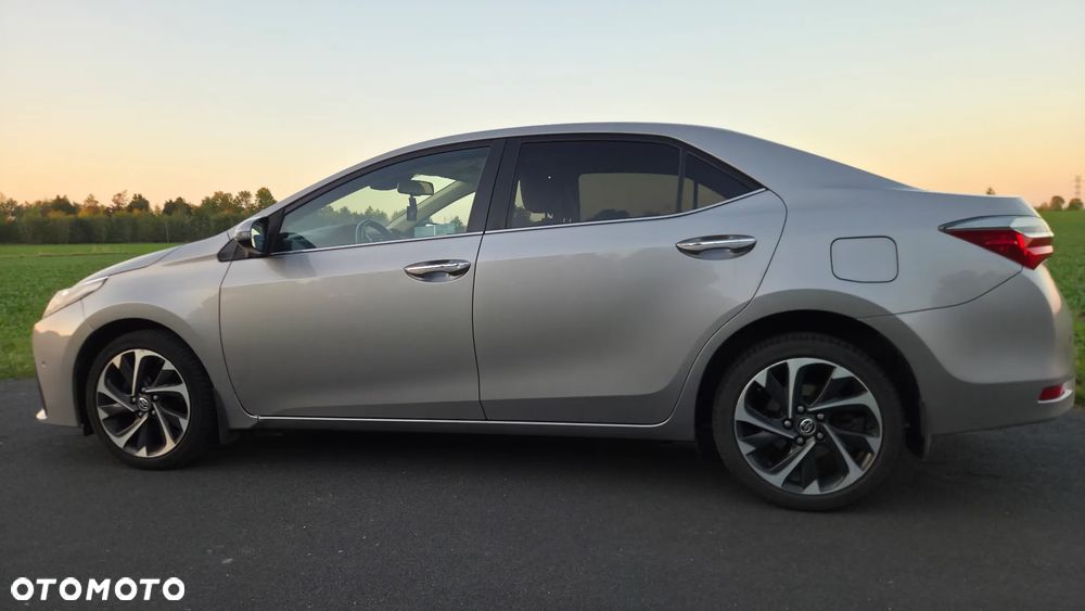 Toyota Corolla - 7