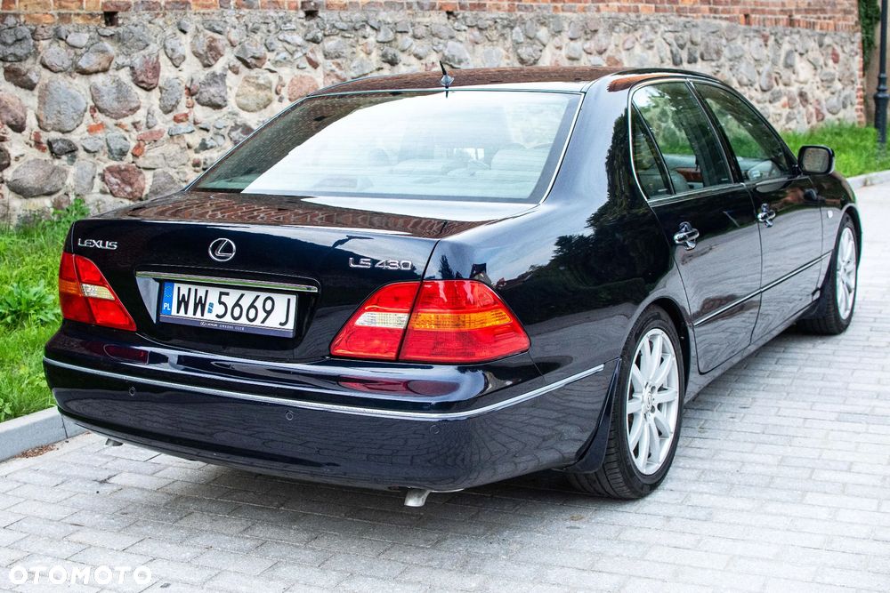 Lexus LS - 15