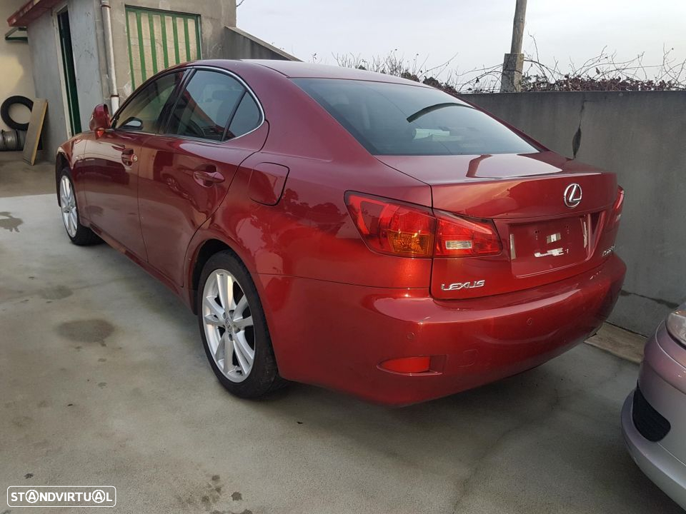 Lexus Is 2009 para peças - 2