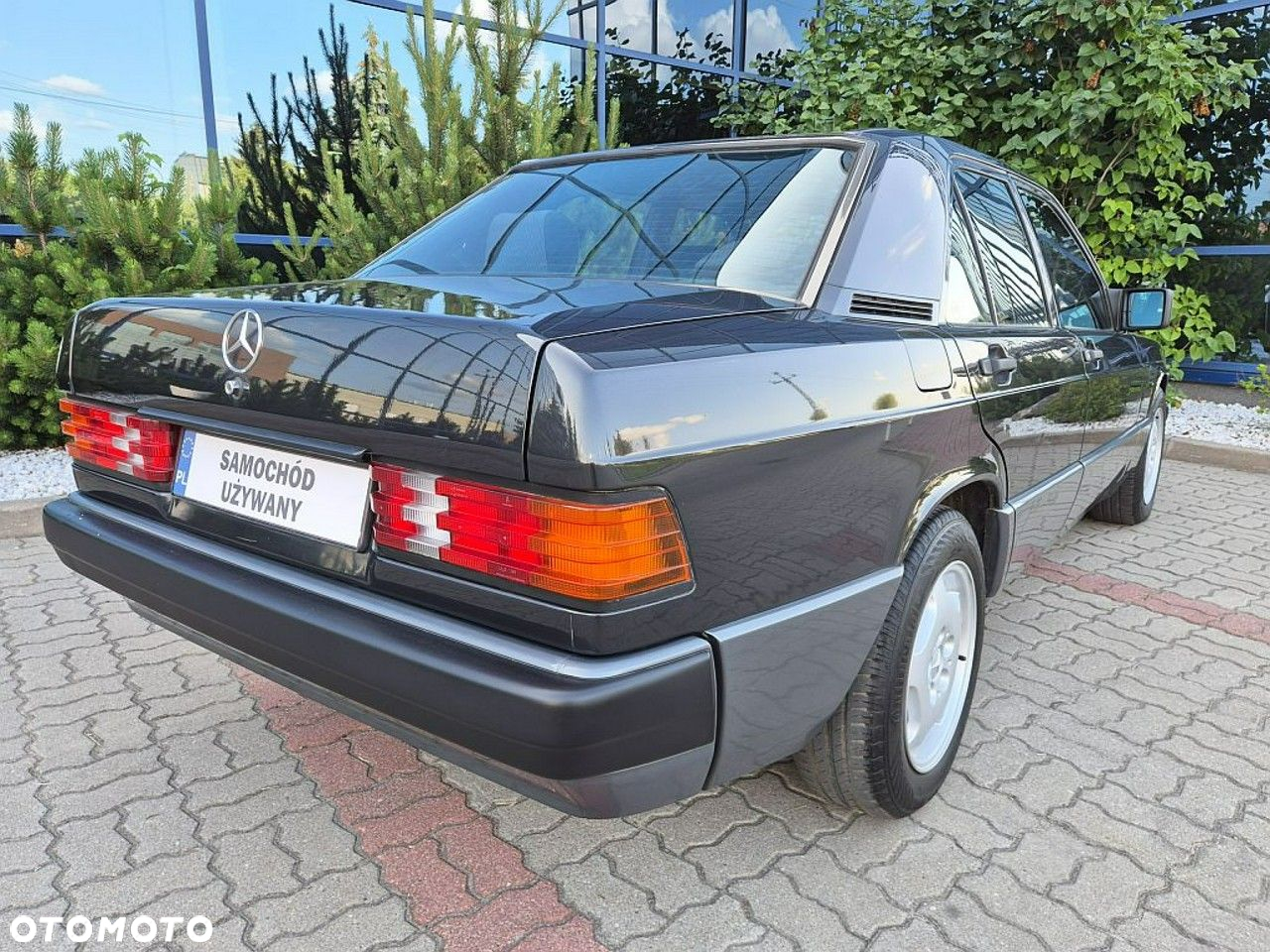Mercedes-Benz W201 (190) - 19