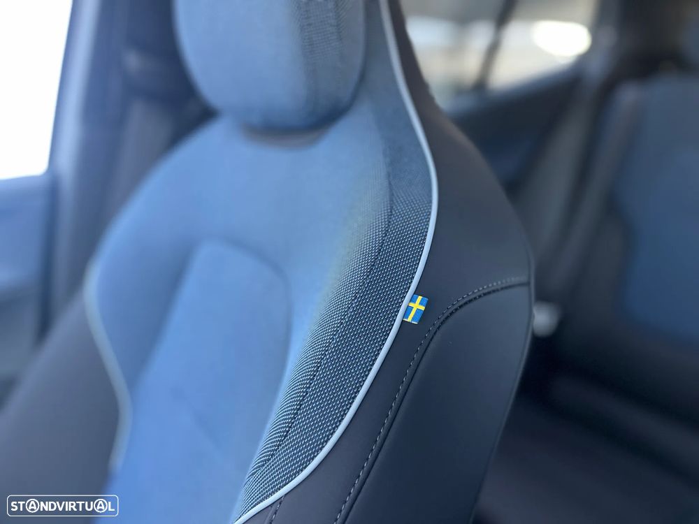 Volvo EX30 51 kWh Single Motor Plus - 19