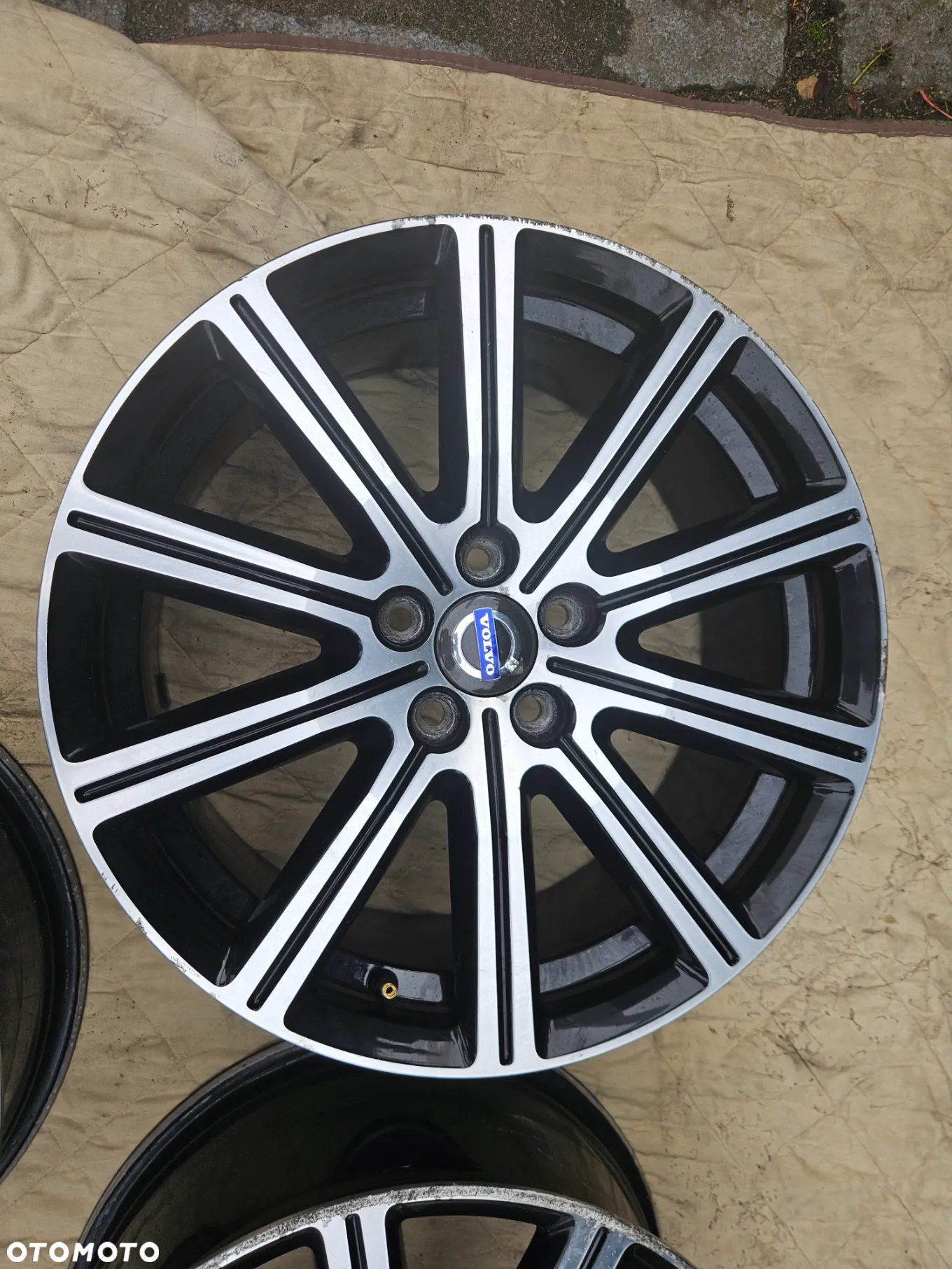 FELGI ALUMINIOWE VOLVO  18  5x108 8J ET55 ø63,4 - 2