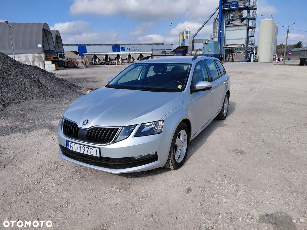 Skoda Octavia 1.6 TDI SCR Ambition - 2