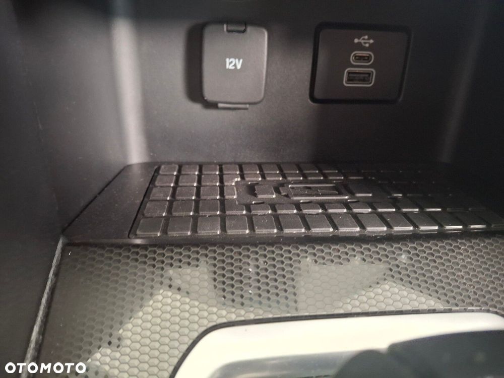 Volkswagen Amarok - 31