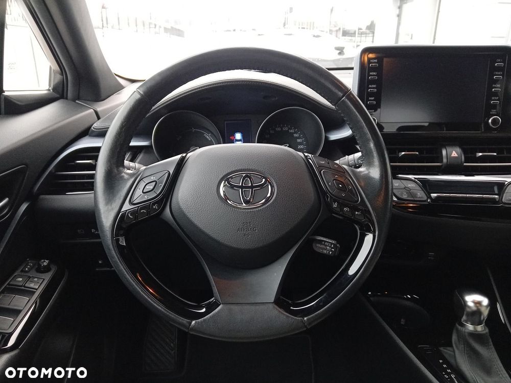 Toyota C-HR - 16