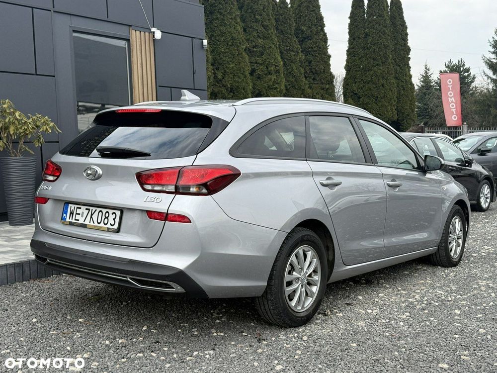 Hyundai i30 1.0 T-GDI Classic + - 10