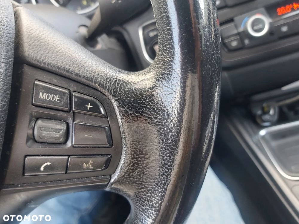 BMW Seria 3 320d - 11
