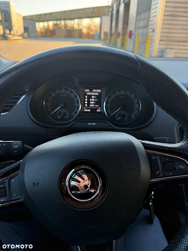 Skoda Octavia 1.6 TDI Drive DSG - 18