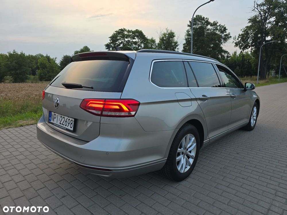 Volkswagen Passat 2.0 TDI BMT Comfortline DSG - 10