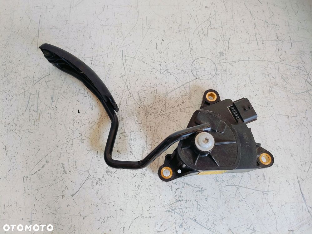 RENAULT MODUS 04-07 1.2 B POTENCJOMETR PEDAŁ GAZU 8200139319