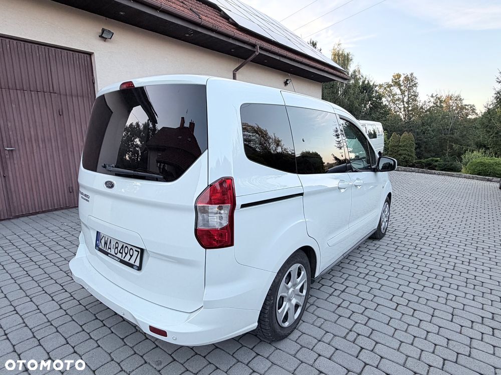 Ford Tourneo Courier 1.5 TDCi Trend - 6