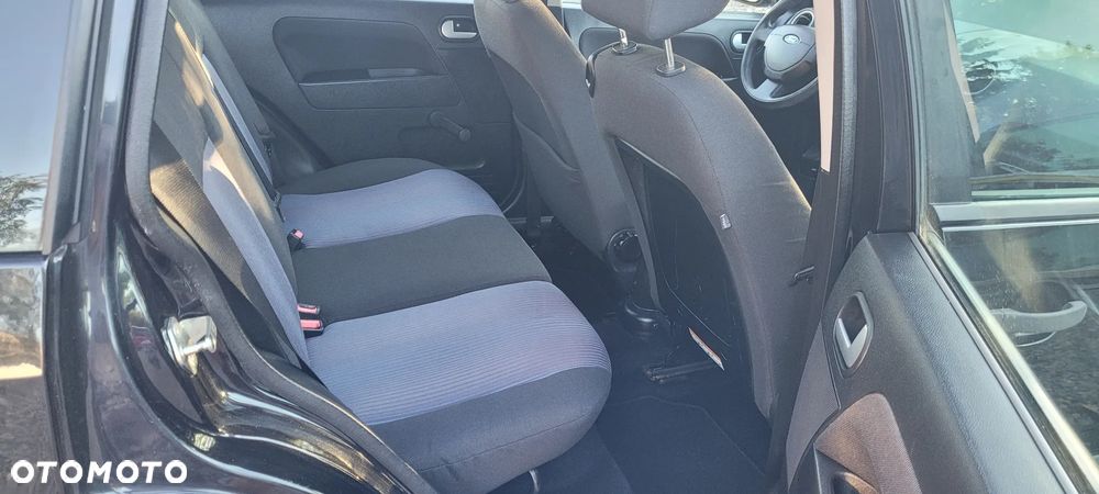 Ford Fusion 1.4 Fun - 24