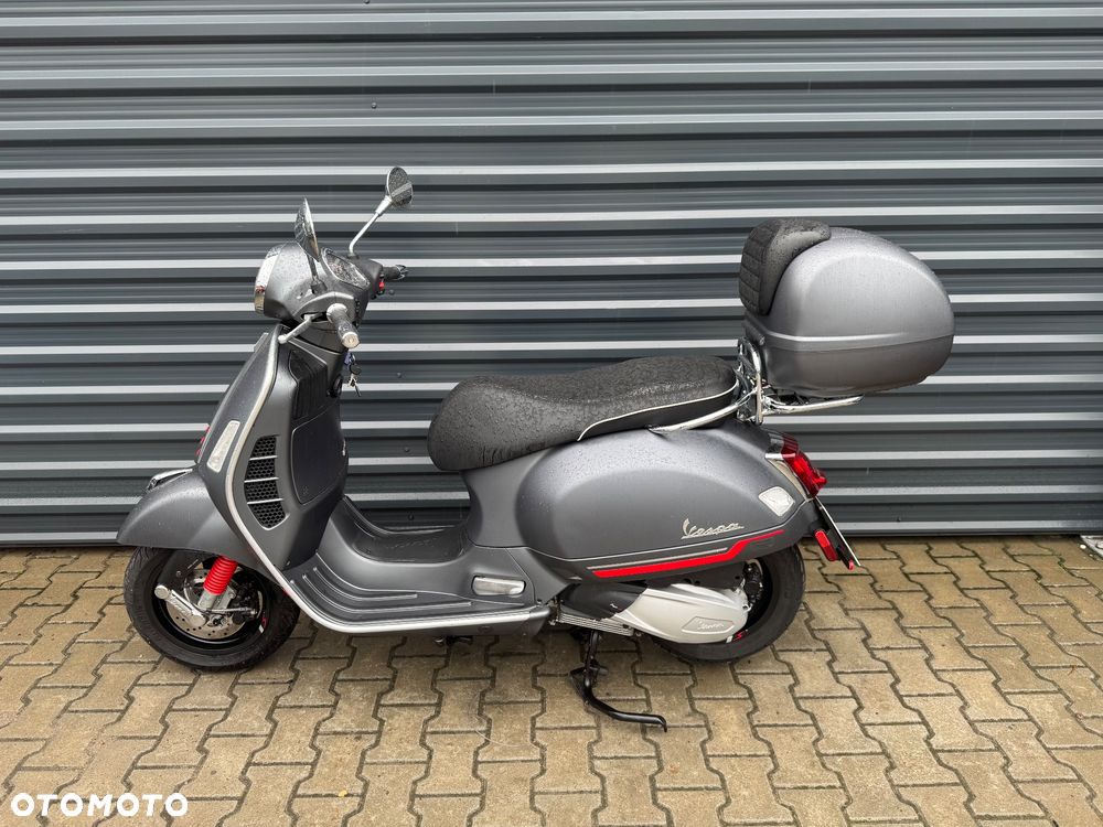 Piaggio Vespa - 4