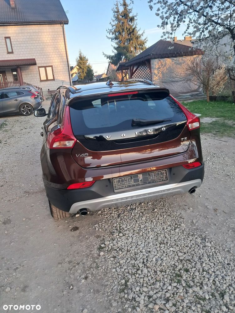 Volvo V40 Cross Country - 6
