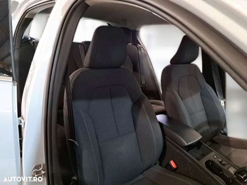 Volvo XC 40 T5 Recharge DKG Inscription Expression - 7