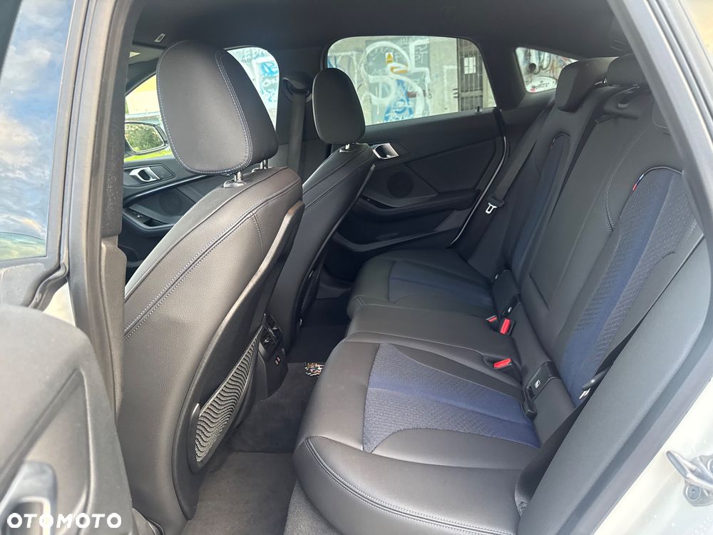 BMW Seria 2 218i M Sport - 29