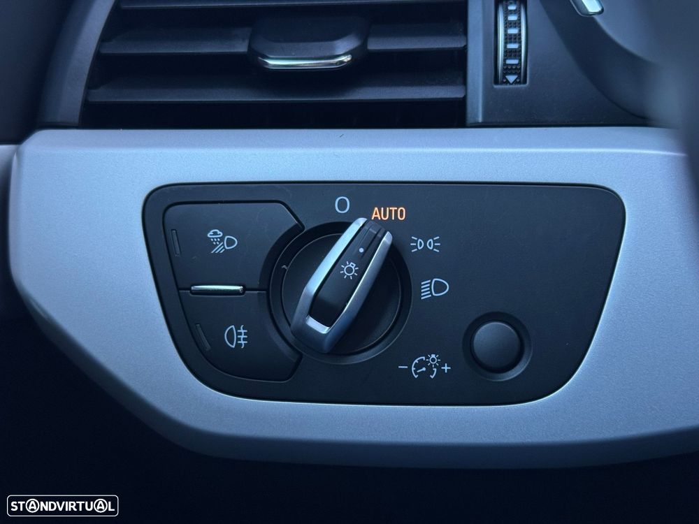 Audi A4 Avant 30 TDI Advanced S tronic - 22