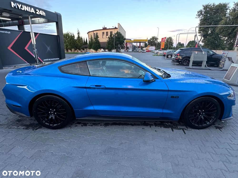 Ford Mustang - 8