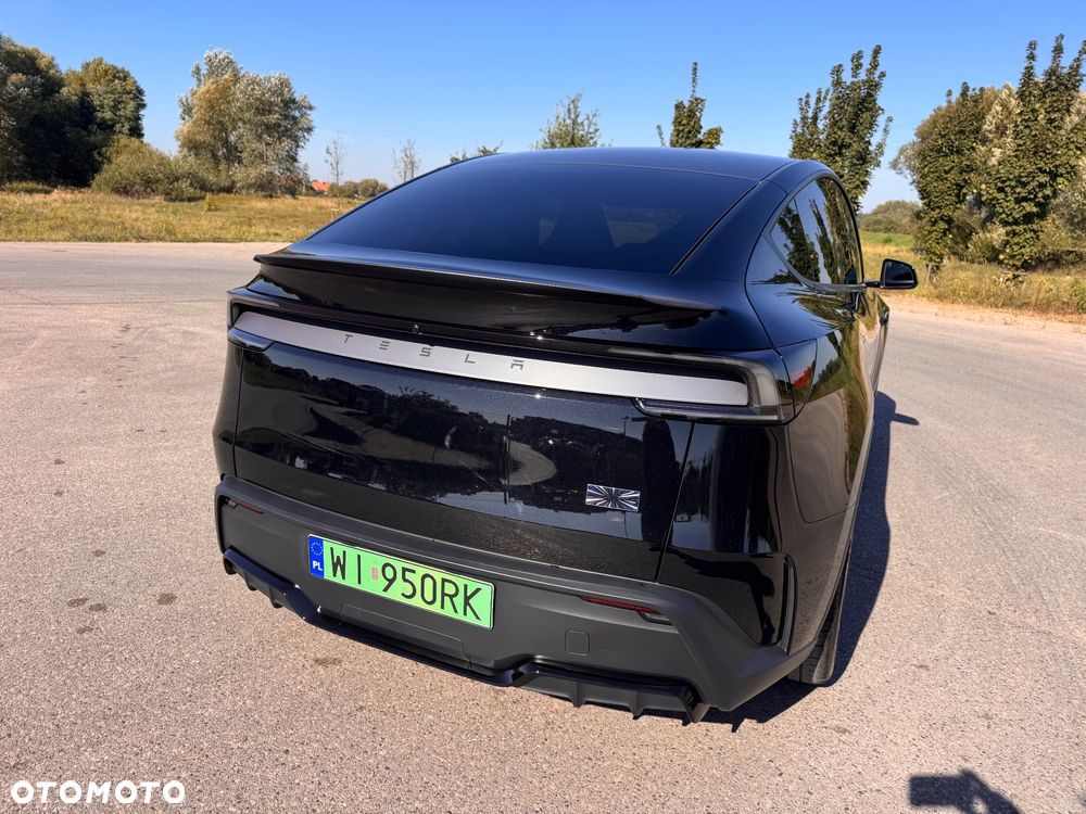 Tesla Model Y 2026 photo 5