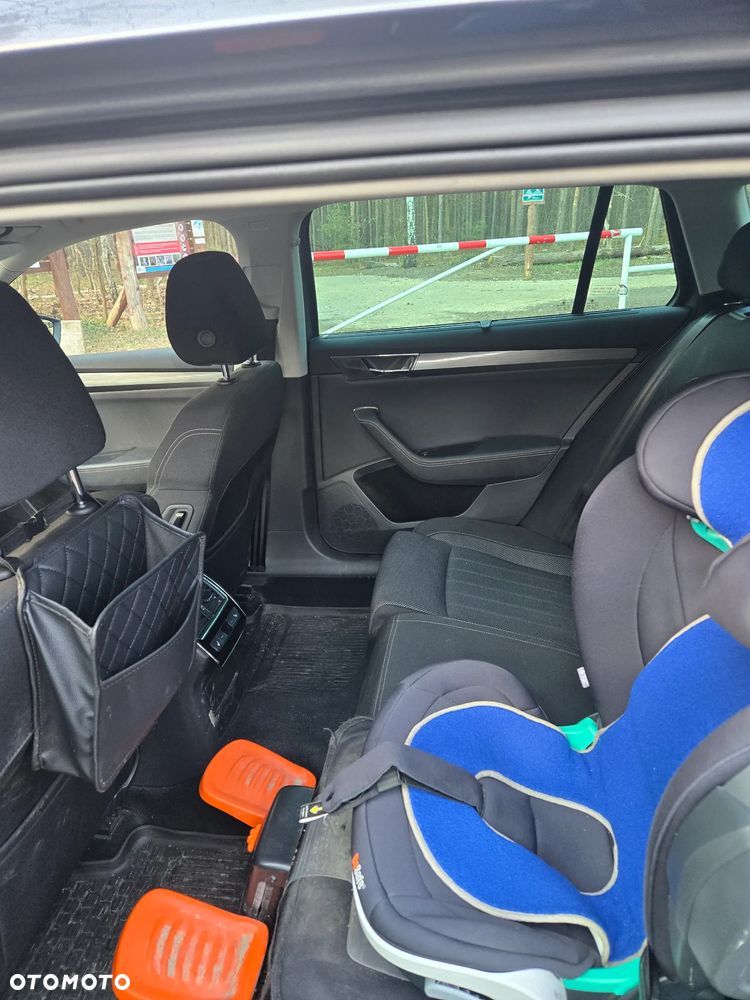 Skoda Superb 2.0 TSI Style DSG - 7