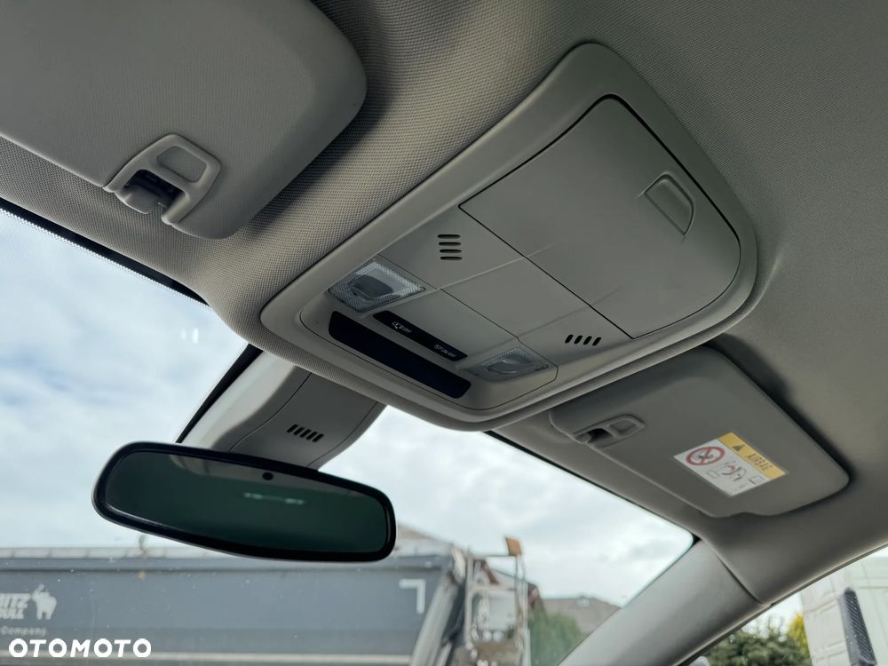 Opel Insignia 2.0 CDTI automatik Business Innovation - 23