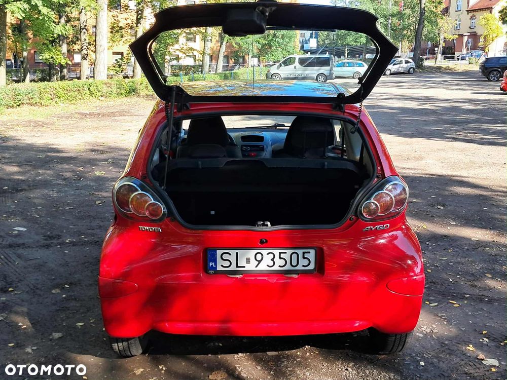 Toyota Aygo 1.0 VVT-i Terra EU5 - 12