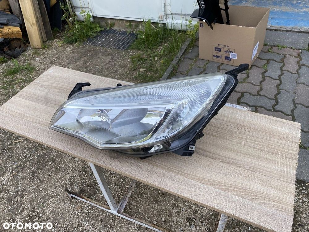 LAMPA PRZEDNIA LEWA OPEL ASTRA IV J 09-12 1EG010011-01 - 3