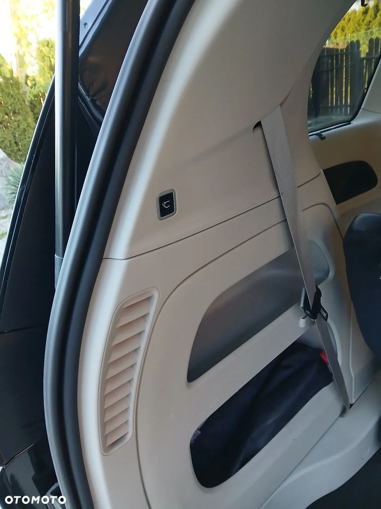 Chrysler Pacifica - 18