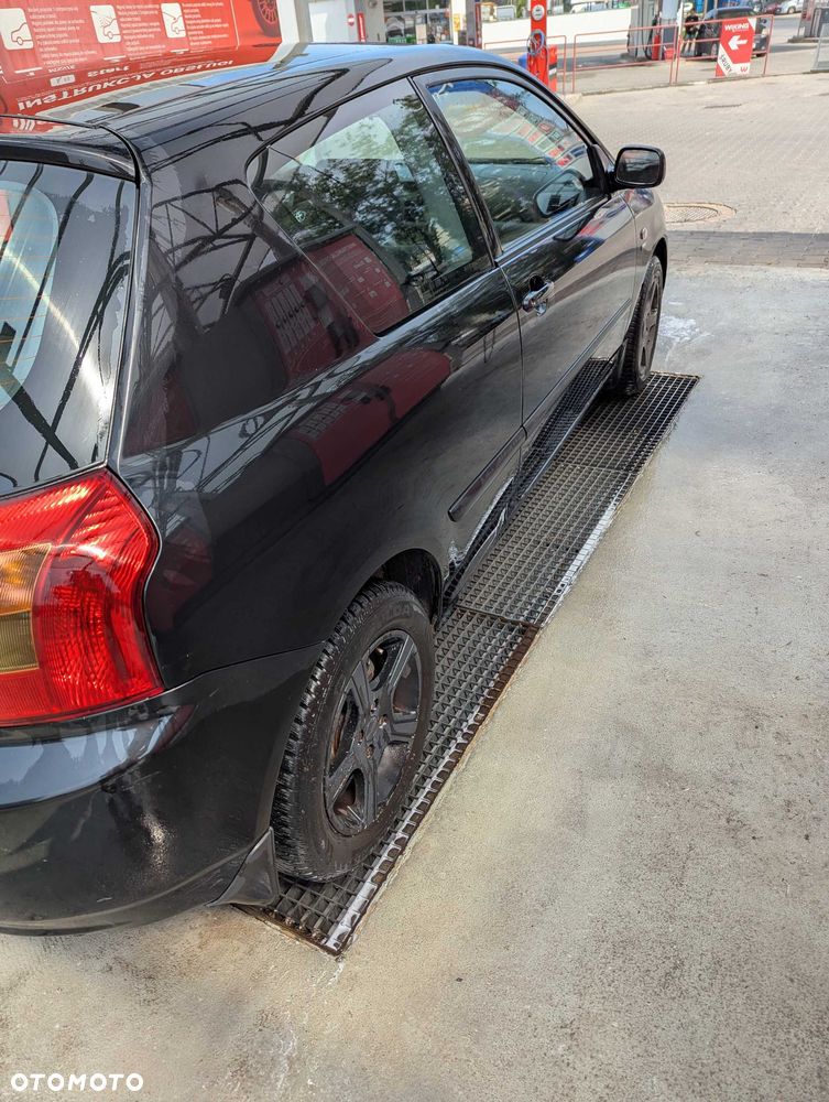Toyota Corolla - 3