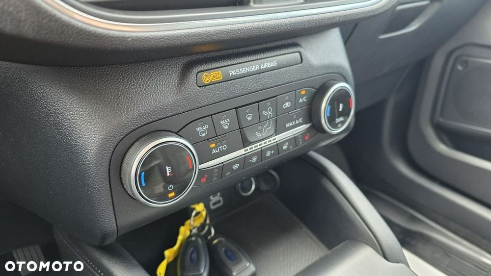 Ford Kuga - 19