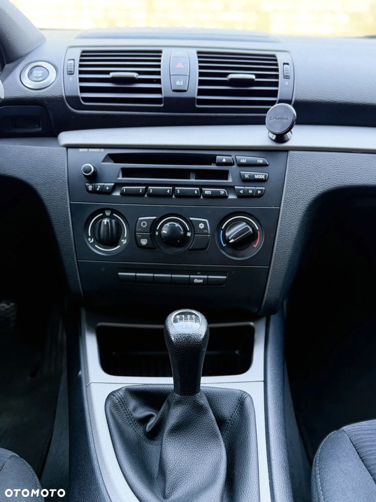 BMW Seria 1 - 24