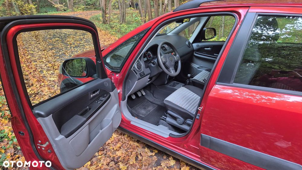 Suzuki SX4 1.6 Comfort 4WD - 11