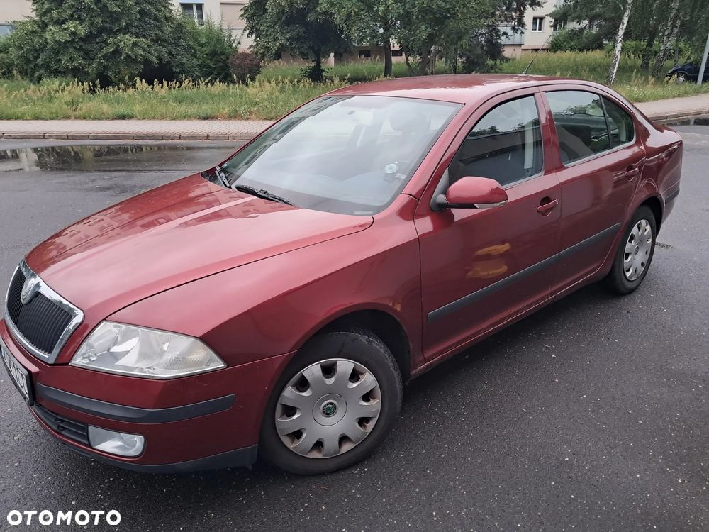 Skoda Octavia 1.6 Ambiente - 17