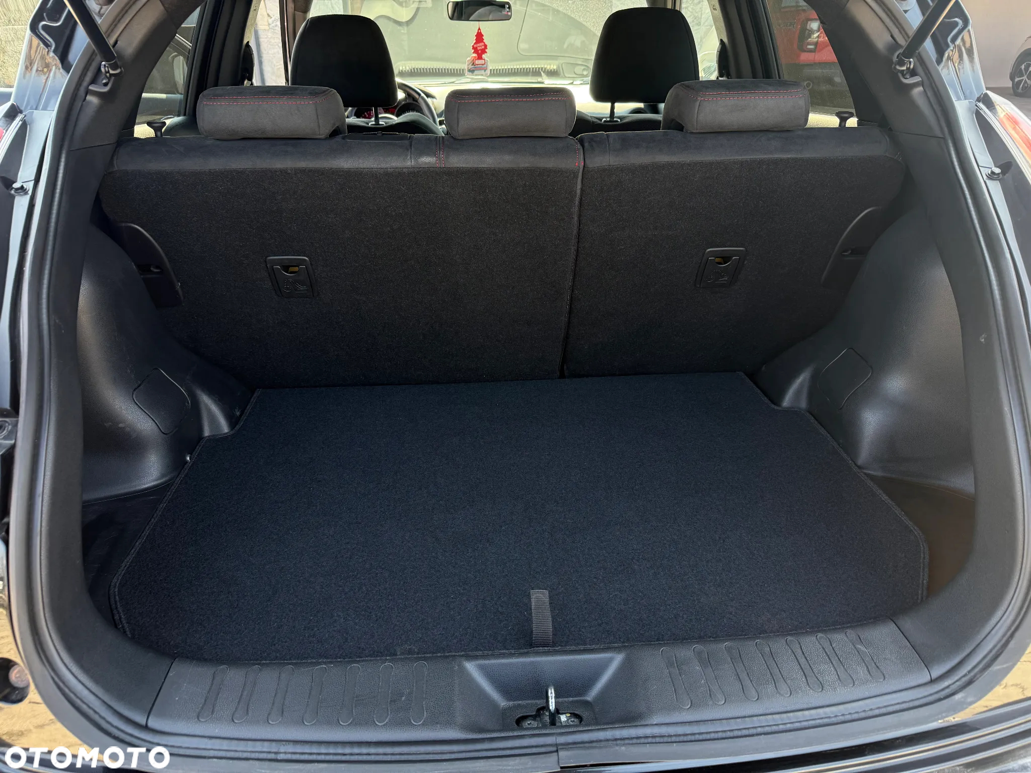 Nissan Juke 1.6 DIG-T Nismo RS 4WD Xtronic - 14