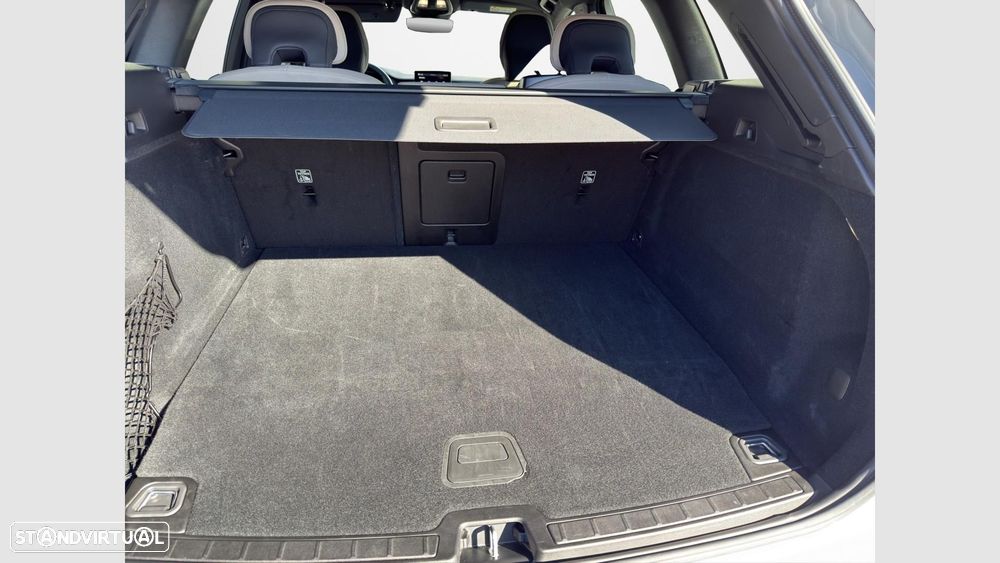 Volvo XC 60 2.0 T6 PHEV Core AWD - 16