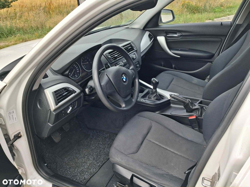 BMW Seria 1 114i - 6
