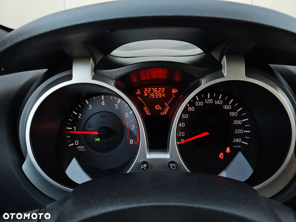 Nissan Juke 1.6 Acenta S&S - 29