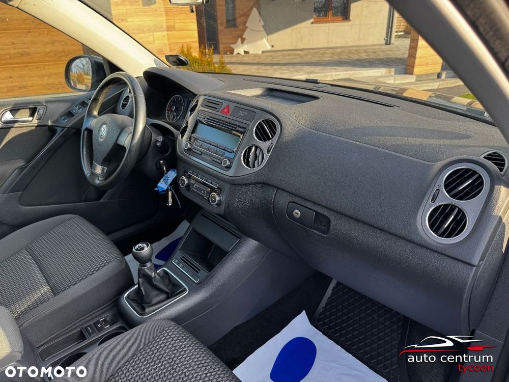 Volkswagen Tiguan - 22