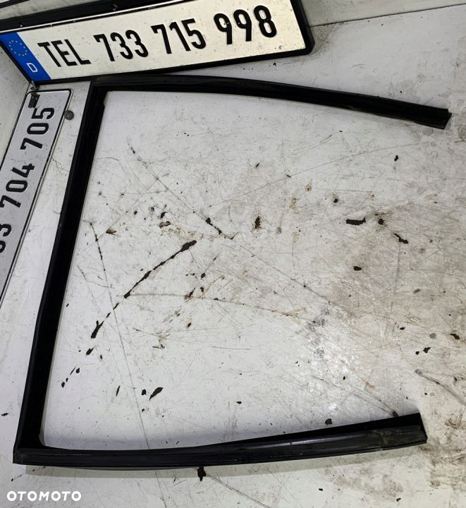 USZCZELKA SZYBY PODWÓJNEJ TYLNA LEWA BMW E39 - 1