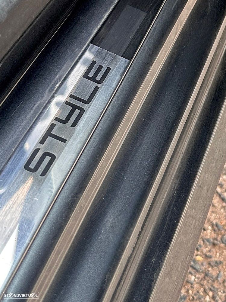 Peugeot 208 1.6 BlueHDi Style - 8